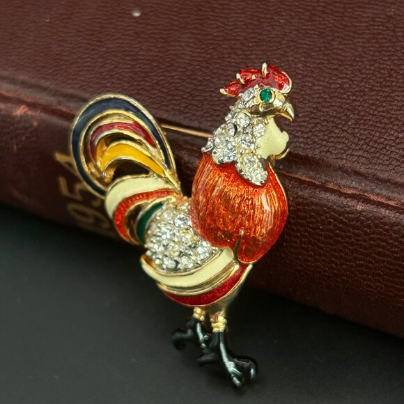 Vintage Enamel Rooster Brooch, Gold Tone Barnyard Chicken Pin - Picture 7 of 8